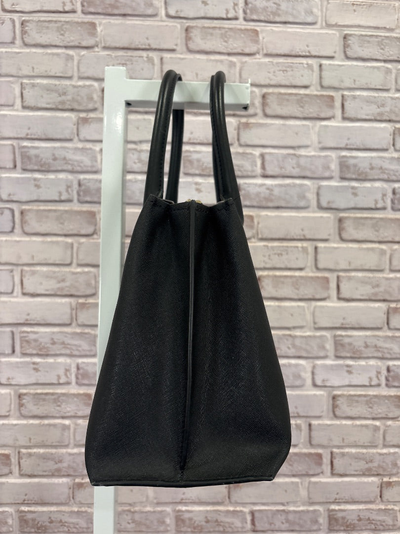 Michael Kors Handbag, Black/gold, One Size, Like New