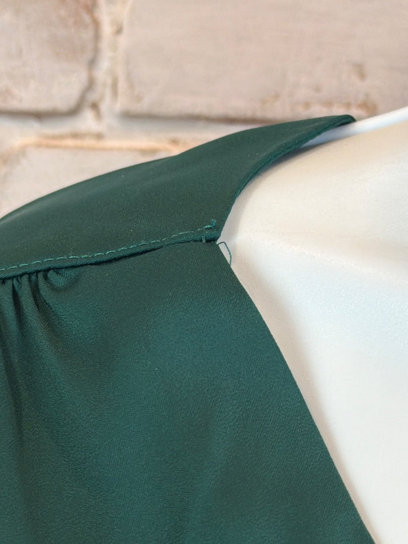 She & sky Shirt, Green, Large, Used - Good