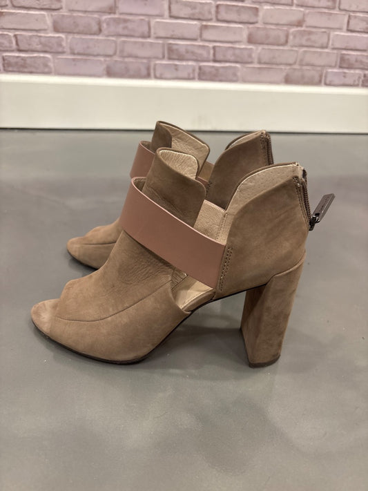 Louise et Cie Heels, Mink/chincilla, 8.5, Used - Excellent