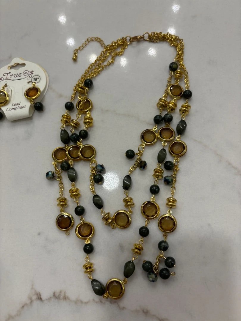 Various Jewelry - Necklace – Various Necklace, Gold/green, One Size