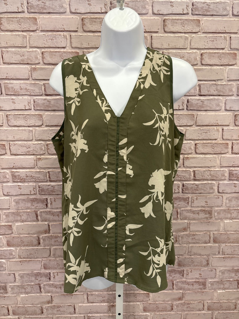 41 hawthorn Tank top, Green/beige, Medium, Used - Good