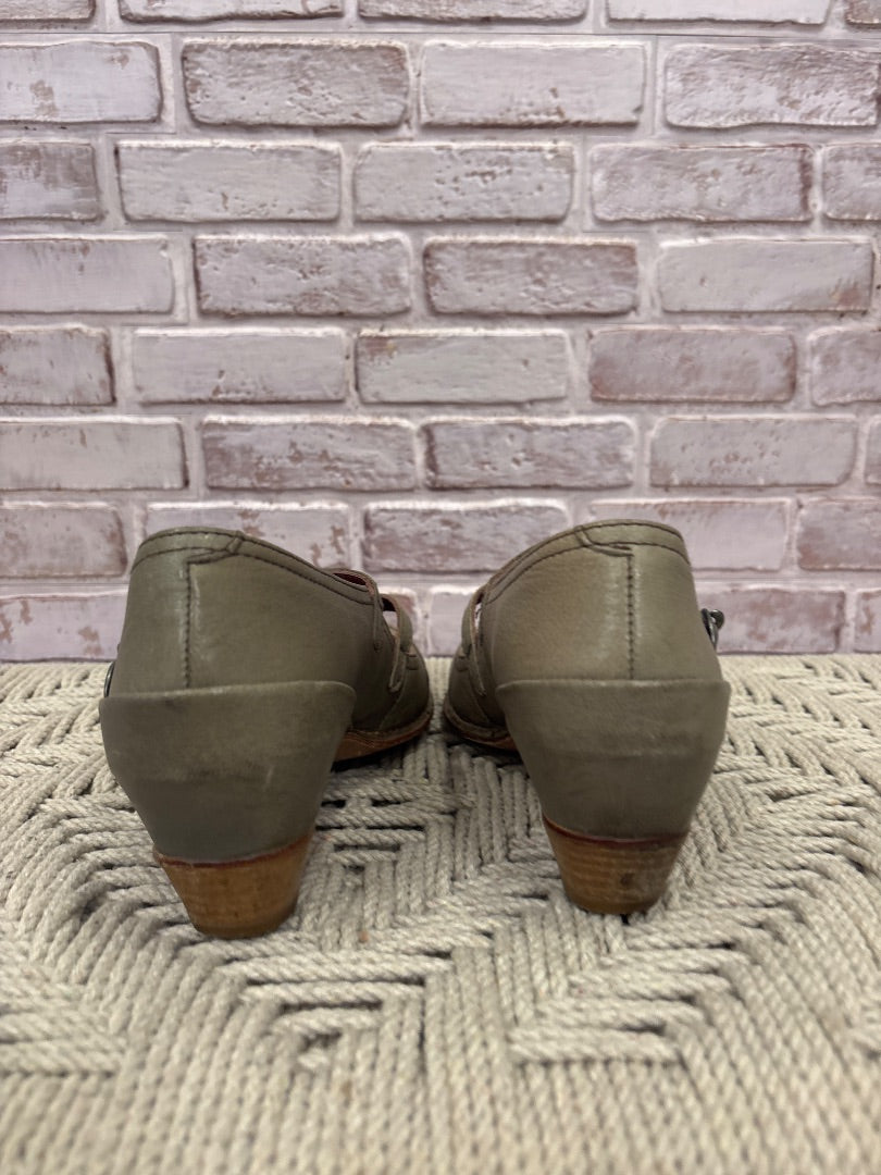 Neosens Clogs, Green, 40, Used - Good