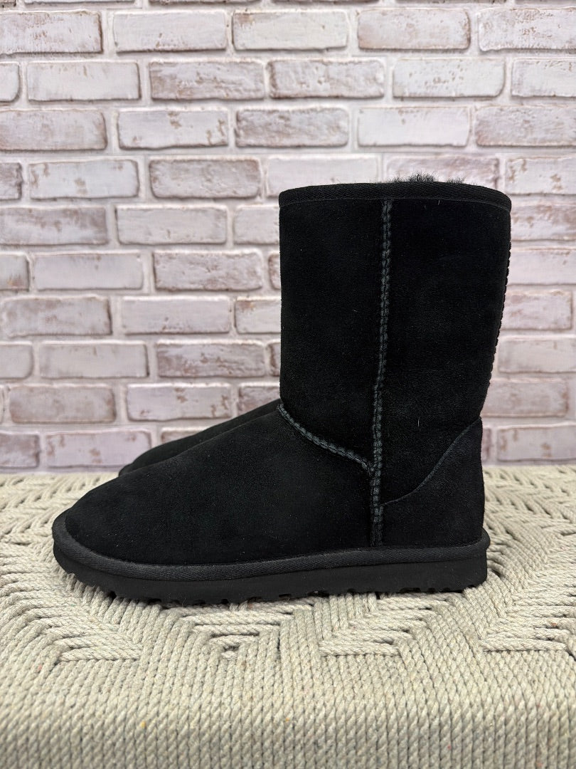 Ugg Boots, Black, 8, Used - Good