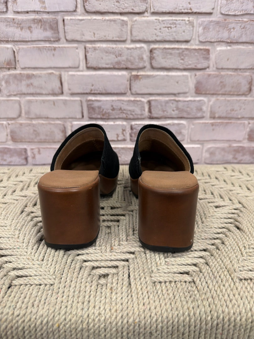 crown vintage Clogs, Black, 7, Used - Good