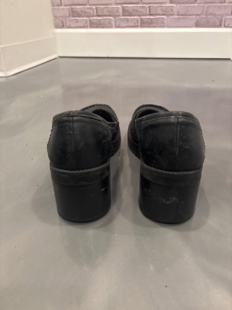 Mia Loafers, Black, 7, Used - Fair - Chill Boutique Consignment