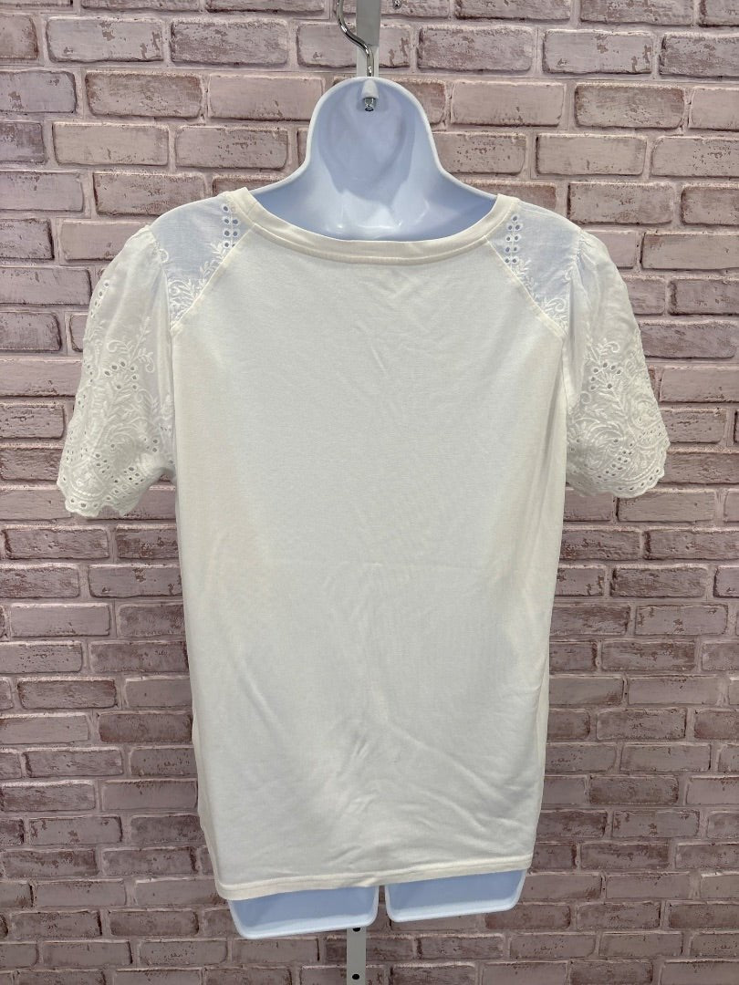 Tribal Jeans Tee shirt, White, Medium, Used - Good - Chill Boutique Consignment