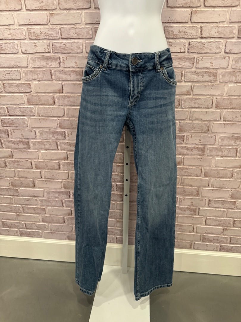 Wrangler Jeans, Denim, Medium/9/32, Used - Good - Chill Boutique Consignment