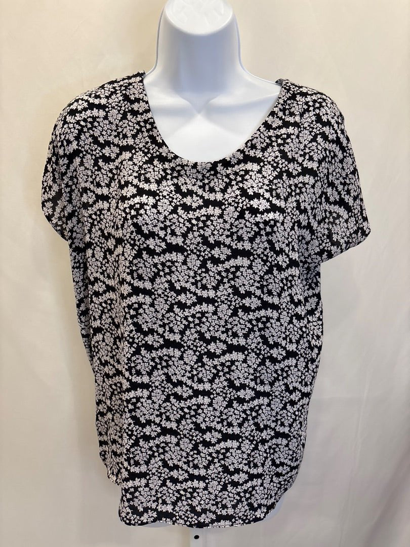 Shirts - Chill Boutique Consignment