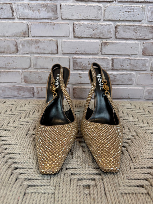 Versace Camel Oro 110 Medusa ‘95 embellished slingback pumps Heels, camel/gold, 40, Used - Excellent