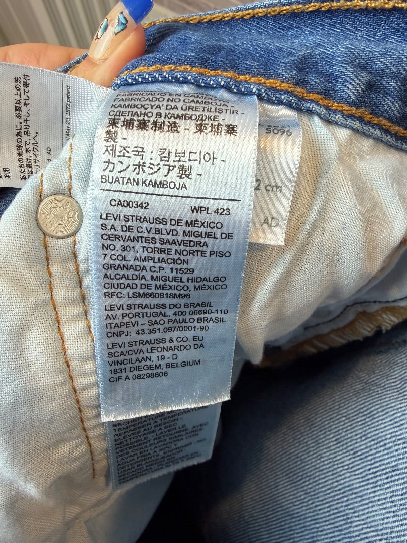 Levis 501 Jeans, Denim, 32, Used - Excellent