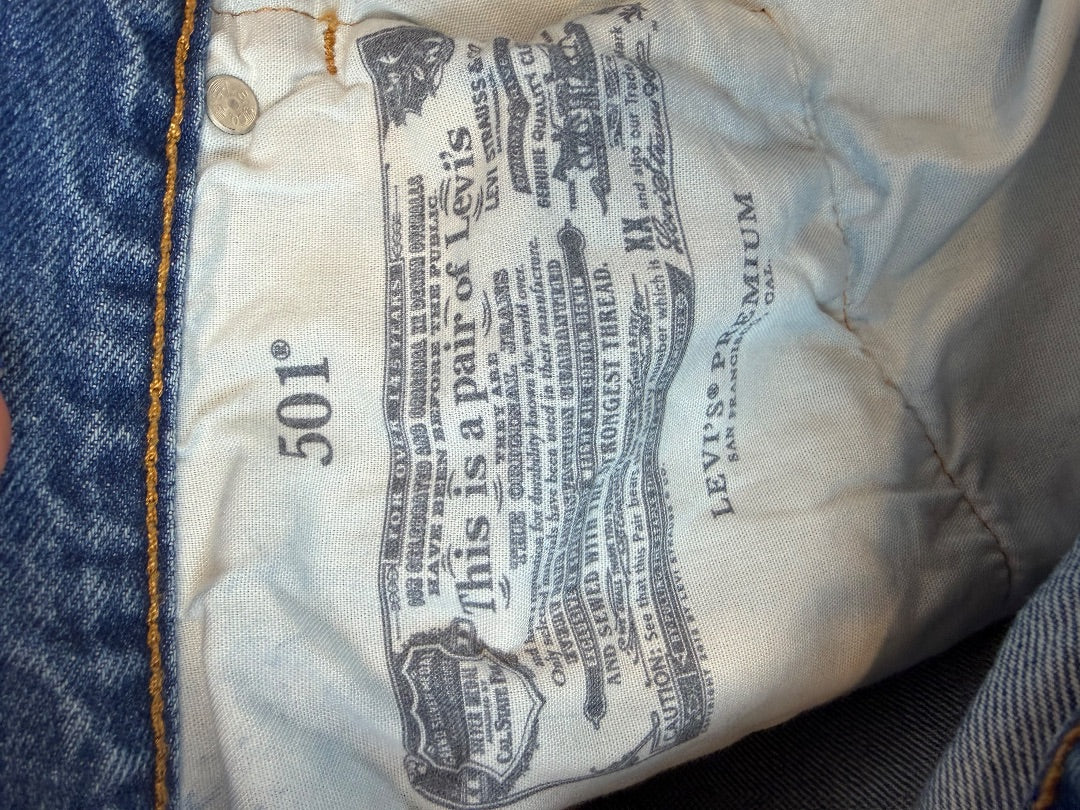 Levis 501 Jeans, Denim, 32, Used - Excellent