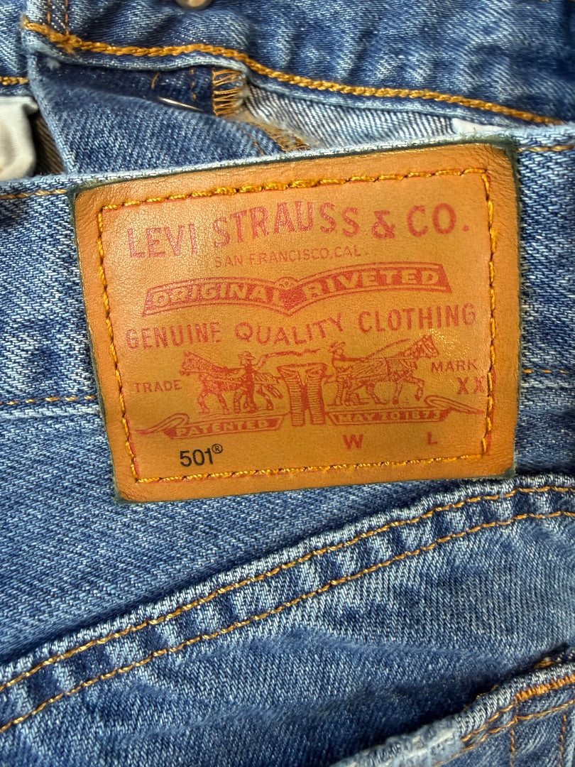 Levis 501 Jeans, Denim, 32, Used - Excellent