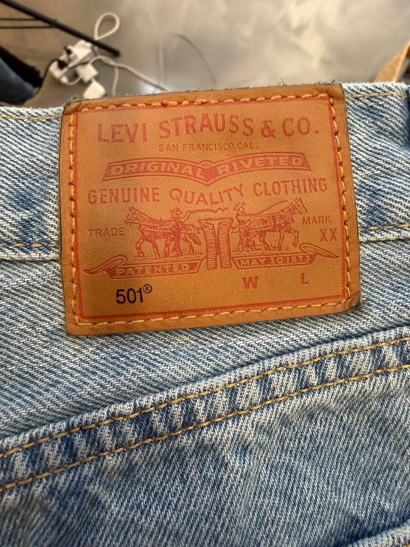 Levi’s 501 Jeans, Light denim, 32, Used - Excellent