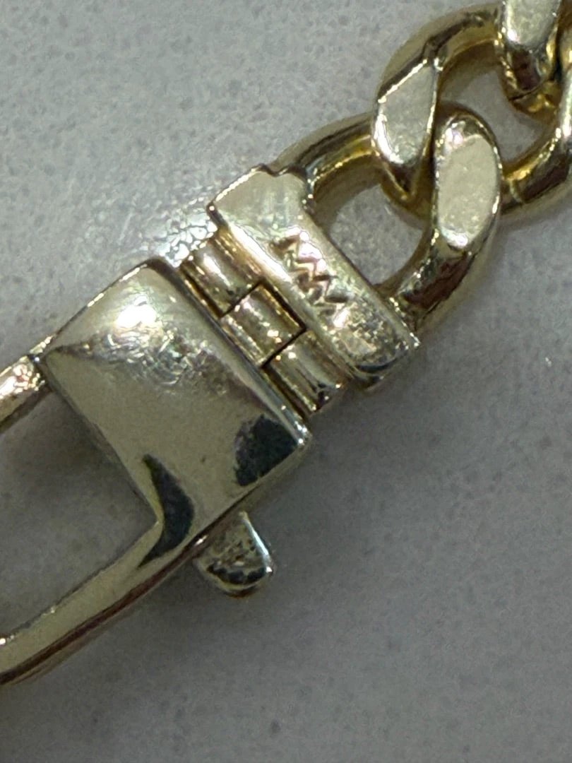 Various Jewelry - Necklace – Various Necklace, Gold, One Size, Used - Excellent