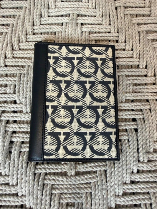 Salvatore Ferragamo Accessory - Wallet – Salvatore Ferragamo Gancini Monogram Passport Holder (Model IY-66A413), Black/beige, One Size, Like New