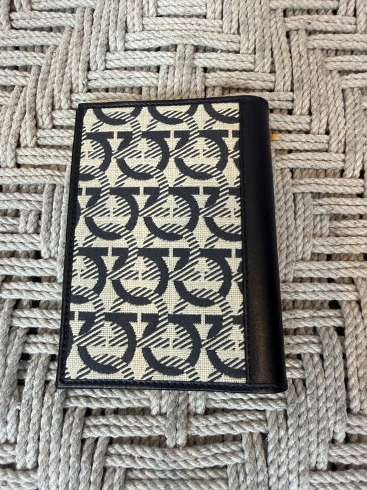 Salvatore Ferragamo Accessory - Wallet – Salvatore Ferragamo Gancini Monogram Passport Holder (Model IY-66A413), Black/beige, One Size, Like New