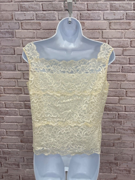 G wheels Tank top, White, Large, Used - Good - Chill Boutique Consignment
