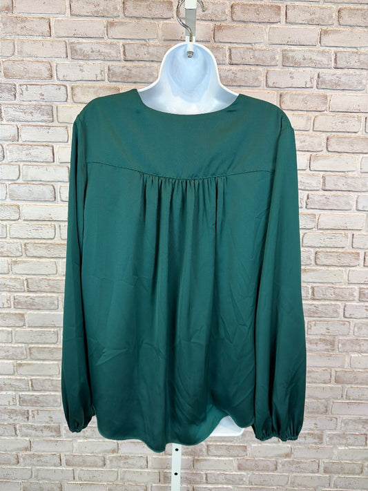 She & sky Shirt, Green, Large, Used - Good