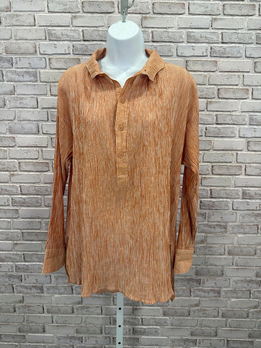 Fate Shirt, Orange/white stripes, Small, Used - Good