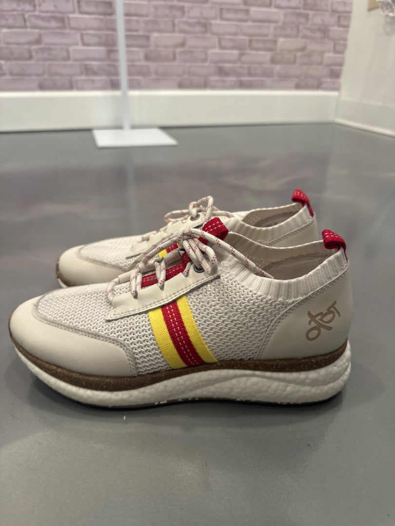 Otbt Sneakers, Multi, 8, Like New