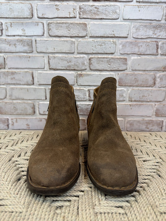 Born Booties, Brown, 8.5, Used - Excellent