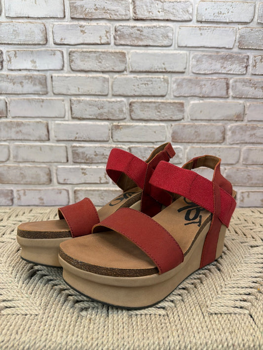 Otbt Sandals, Red, 10, Used - Excellent