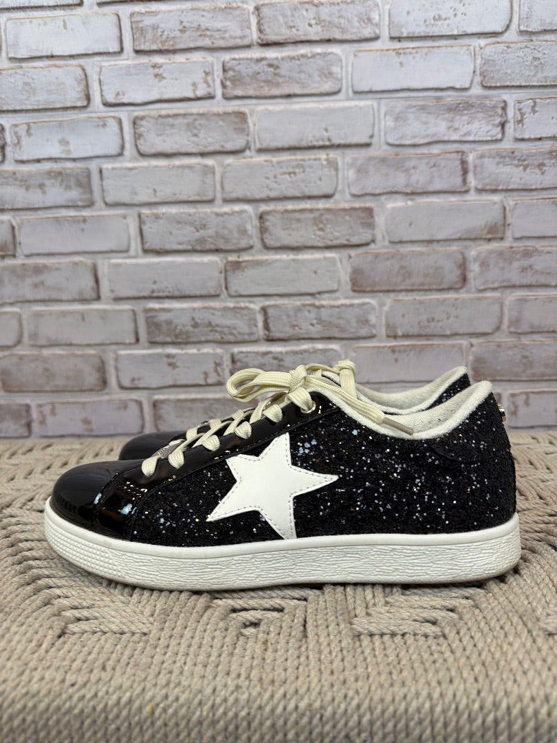 Lucky Step Sneakers, Black, 8, Used - Good