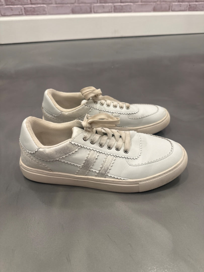 Hey Girl Sneakers, White, 10, Used - Good