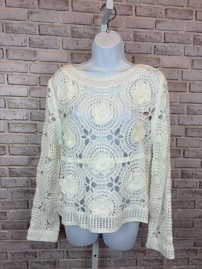 Liv los angeles Sweater, White, Medium, New With Tags