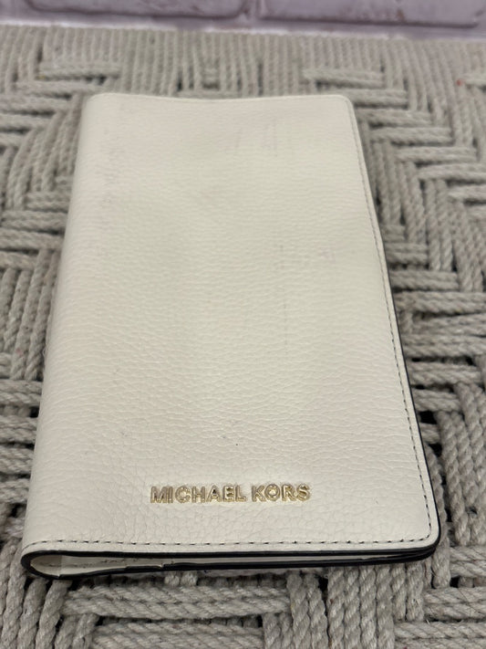 Michael Kors Wallet, Cream, One Size, Used - Good