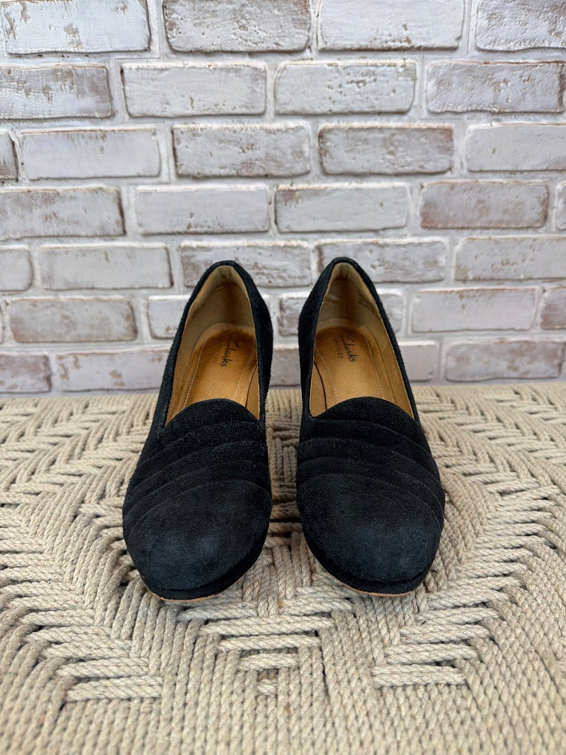 Clarks Heels, Black, 6.5, Used - Good