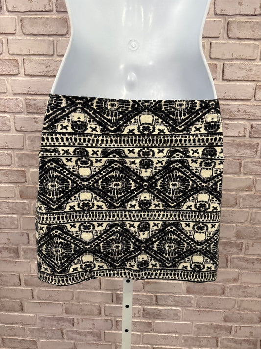 Analogy Skirt, Black/white, Medium, Used - Good
