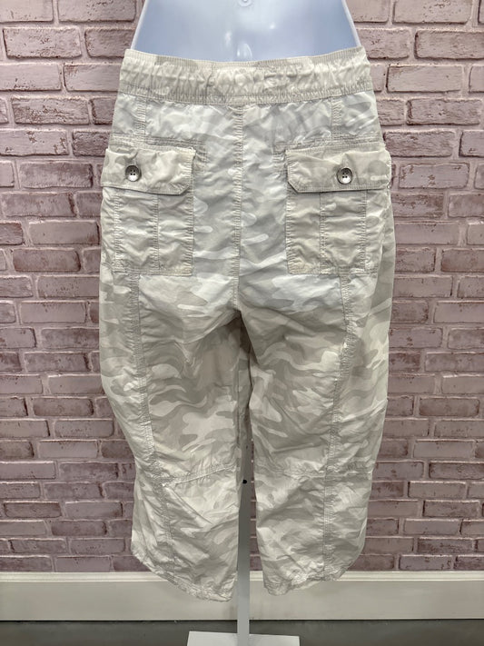 Calvin Klein Capris, Grey camo, Medium, Used - Good