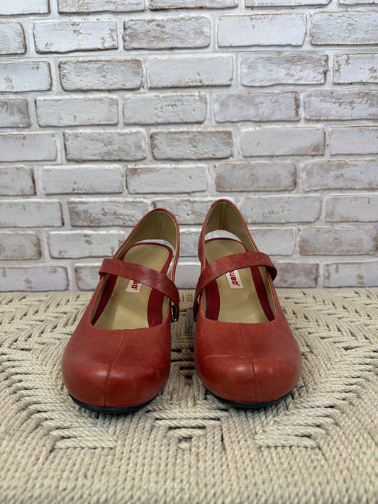 Tsubo Heels, Red, 7.5, Used - Good
