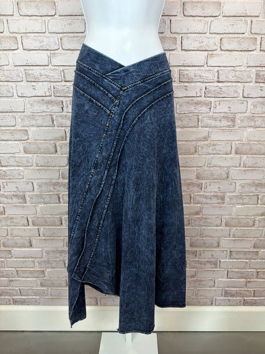 Testimony Skirt, Blue multi, Large, Used - Excellent