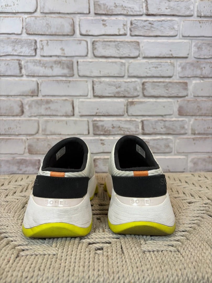 Sorel Sneakers – White multi, Size 9 – Excellent Condition