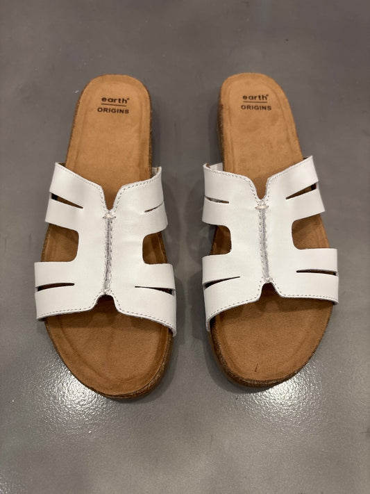 Earth origins Sandals, White, 10, Brand New