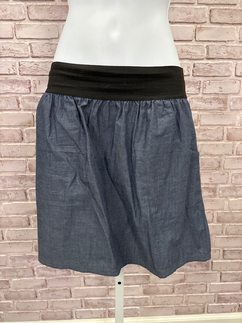 Mascara Skirt, Blue/black, XL, Used - Good