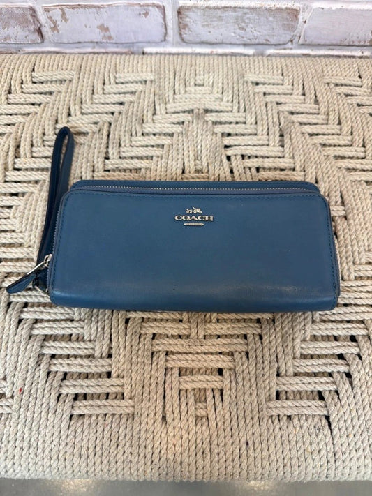 Coach Wallet – Blue – Size One Size – Excellent Condition
