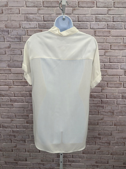 Beachlunchlounge Shirt, White, Medium, Used - Good