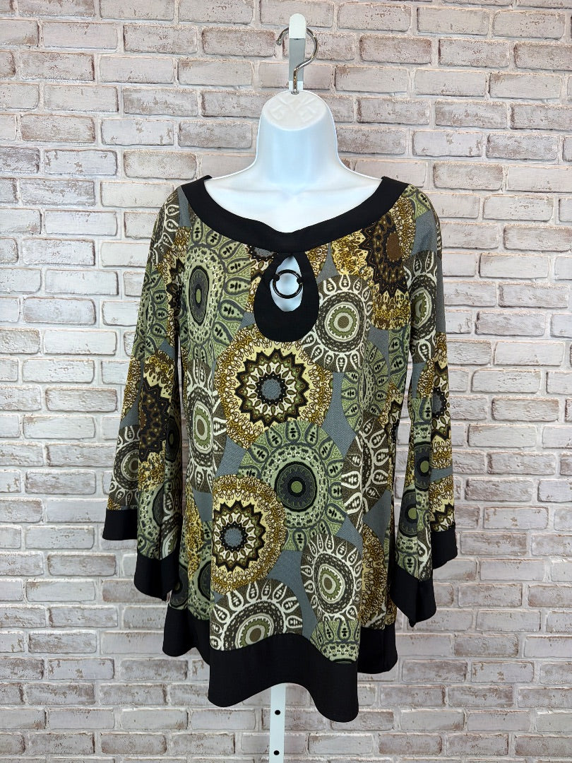 Cocomo Shirt, Green/black, Large, Used - Good