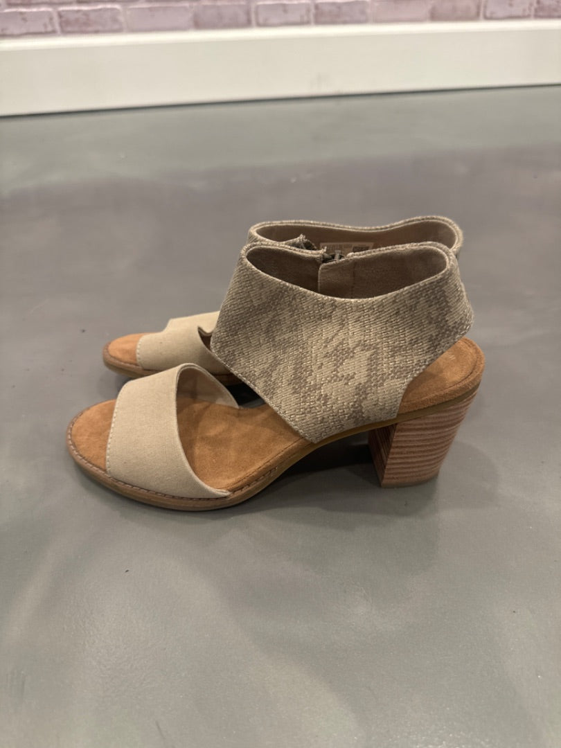 Tom’s heels, Beige, 7.5, Used - Good