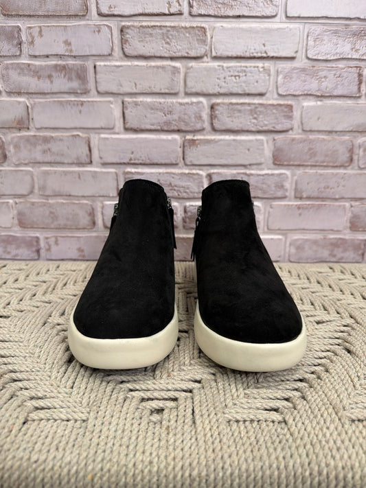 Otbt Booties, Black, 7.5, Like New