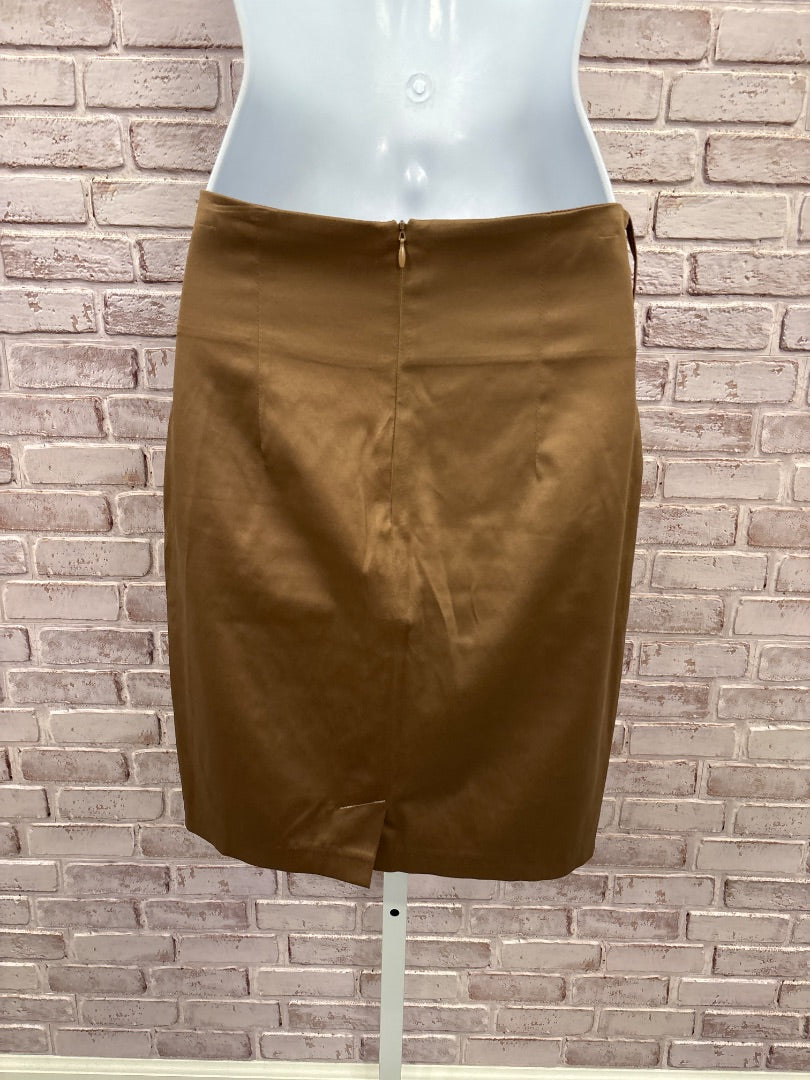 2b clothing Skirt, Gold, Small, Used - Good