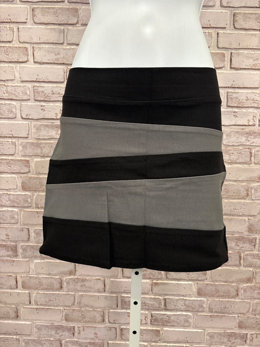Poof Skirt, Black/grey, Large, Used - Good