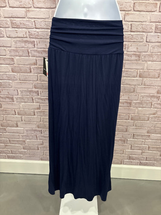 In studio Skirt, Navy, Large, New With Tags