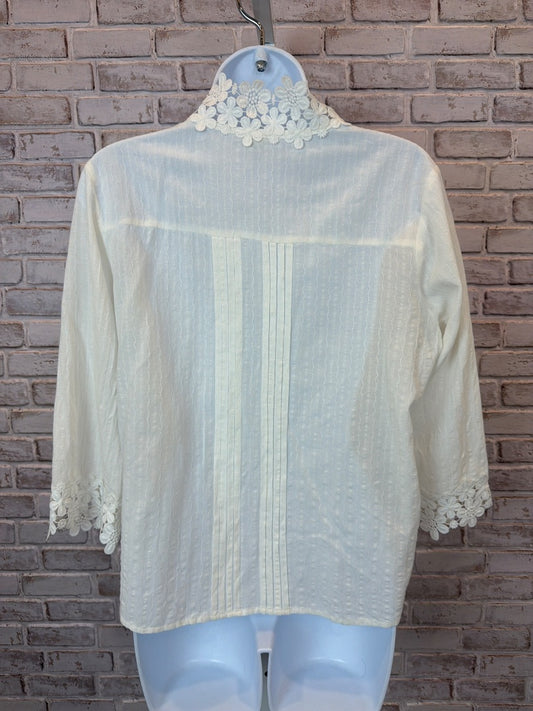 POL Shirt – White, Size Small – Excellent Condition