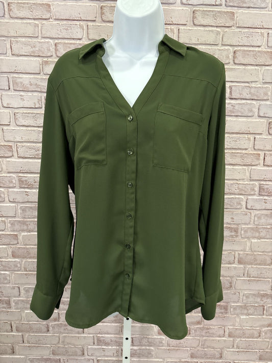Express Shirt, Green, Medium, Used - Good
