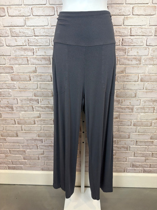 Yala Pants, Dark grey, Medium, Used - Good