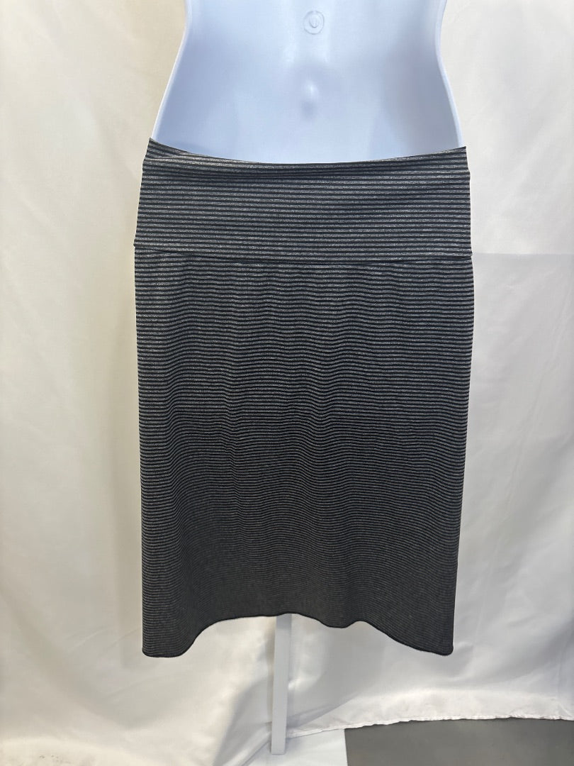 Tranquility Skirt, Black/grey stripes, XL